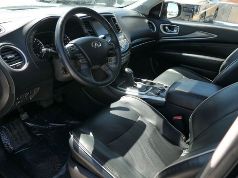 Used 2019 INFINITI QX60 Luxe w/ Essential Package image 11