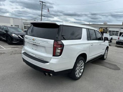 Used 2021 Chevrolet Suburban Premier AWD/4WD image 21