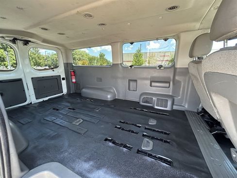 Used 2018 Nissan NV 3500 S RWD image 12