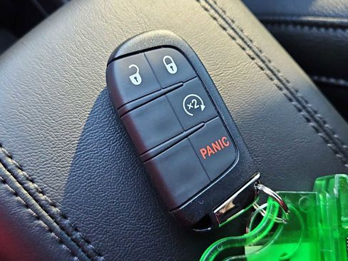 New 2026 Jeep Compass Latitude image 33