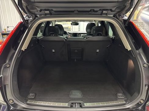 Used 2023 Volvo XC60 B5 Plus AWD/4WD image 20