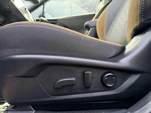 Used 2025 Subaru Crosstrek 2.5i Sport w/ Popular Package #4A image 19