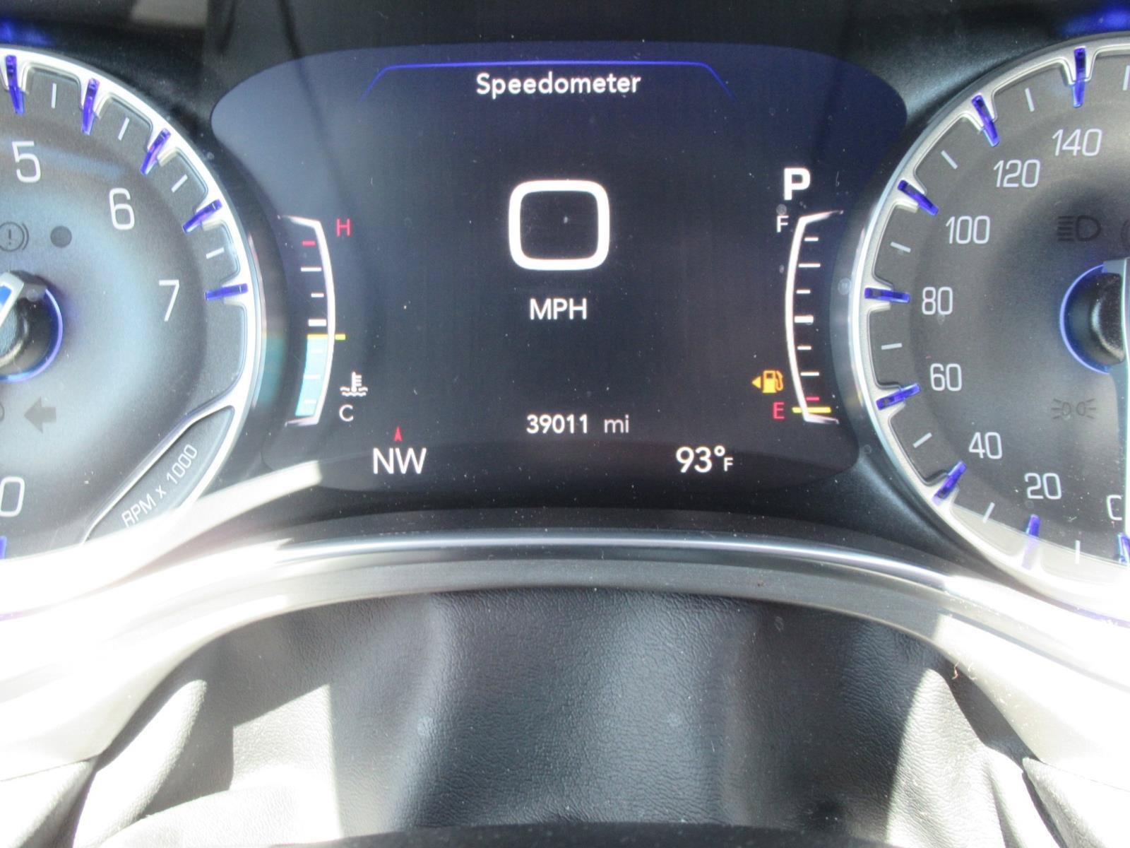Used 2022 Chrysler Pacifica Limited w/ S Appearance Package FWD image 33