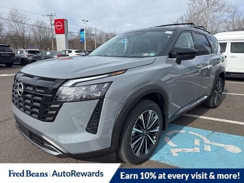 New 2026 Nissan Pathfinder Platinum w/ Cargo Package image 4