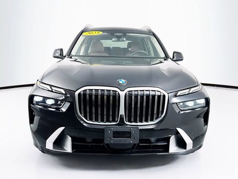 Used 2023 BMW X7 xDrive40i w/ Climate Comfort Package image 2
