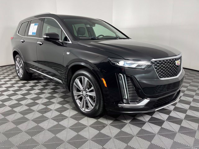 Used 2023 Cadillac XT6 Premium Luxury FWD image 3