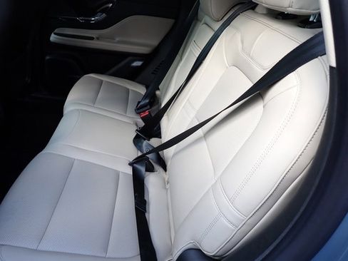 New 2026 Lincoln Corsair Premiere image 16