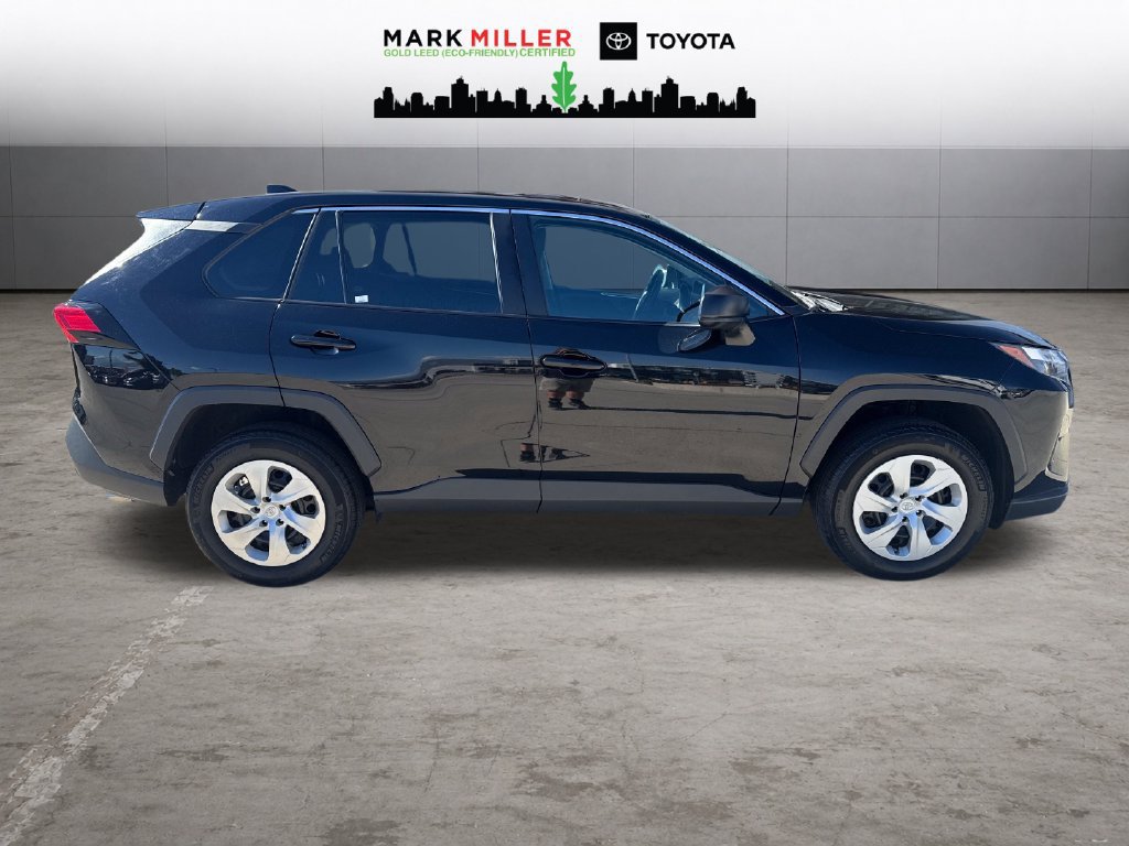Certified 2024 Toyota RAV4 LE AWD/4WD image 6