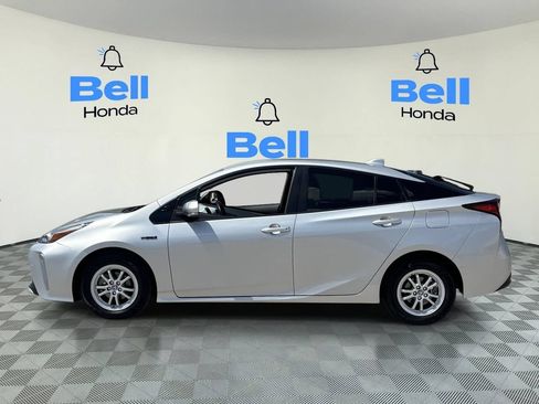 Used 2021 Toyota Prius XLE w/ Carpet Mat Package (TMS) AWD/4WD image 3