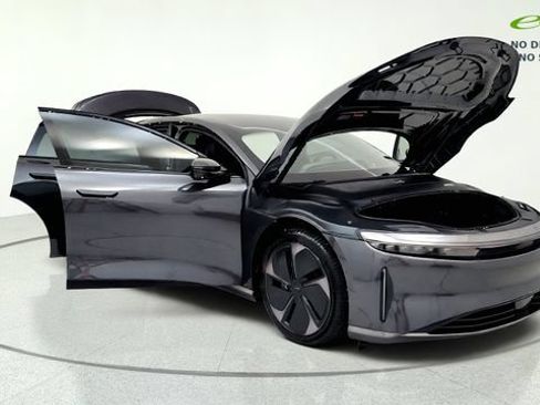 Used 2024 Lucid Air Touring AWD/4WD image 11