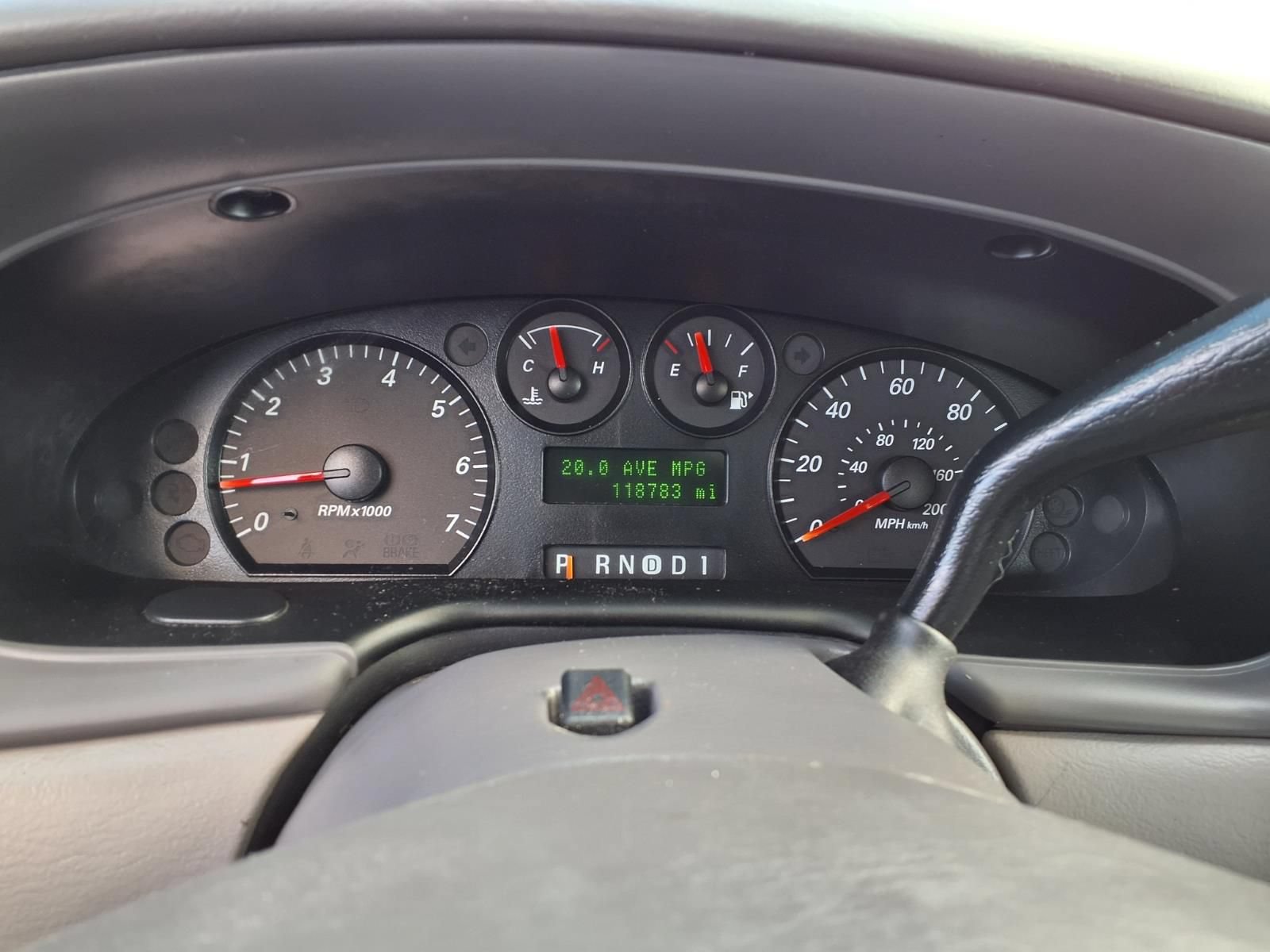 Used 2005 Ford Taurus SE FWD image 19