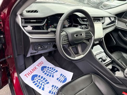 Used 2024 Jeep Grand Cherokee Limited 4xe image 12