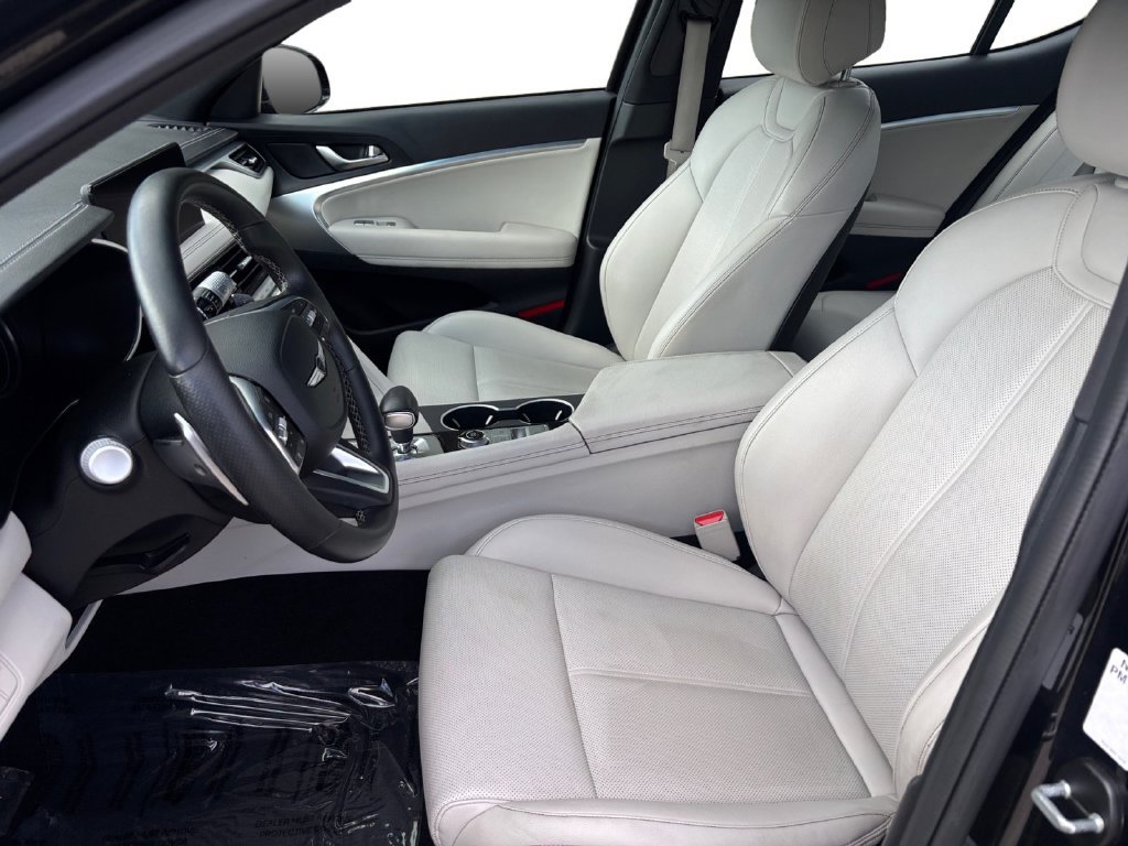 Used 2024 Genesis G70 2.5T RWD image 9