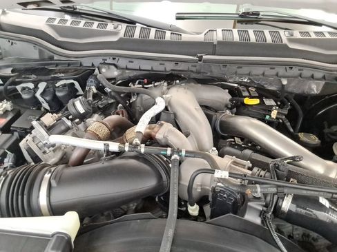 Used 2020 Ford F250 Platinum w/ FX4 Off-Road Package image 34