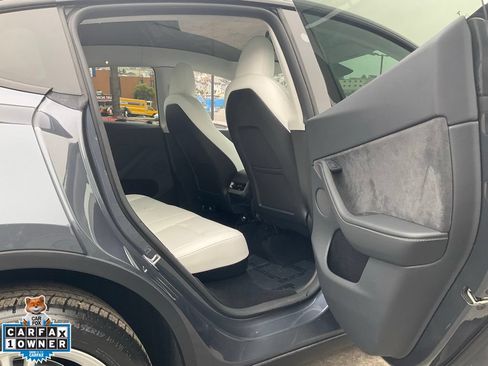 Used 2023 Tesla Model Y Long Range AWD/4WD image 49
