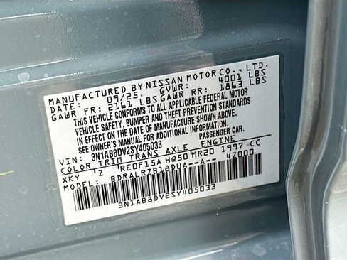 New 2025 Nissan Sentra SR image 8