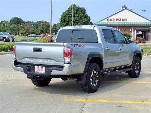 Used 2023 Toyota Tacoma TRD Off-Road w/ TRD Premium Off Road Package image 5