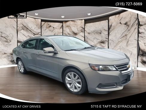 Used 2017 Chevrolet Impala LT FWD image 3