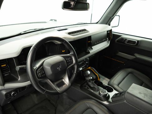 Used 2023 Ford Bronco Badlands image 23