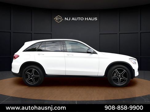 Used 2021 Mercedes-Benz GLC 300 4MATIC image 9