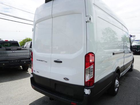 Used 2022 Ford Transit 250 148 High Roof Extended AWD w/ Interior Upgrade Package image 6