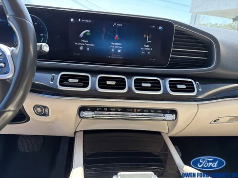 Used 2020 Mercedes-Benz GLE 350 w/ Premium Package image 12
