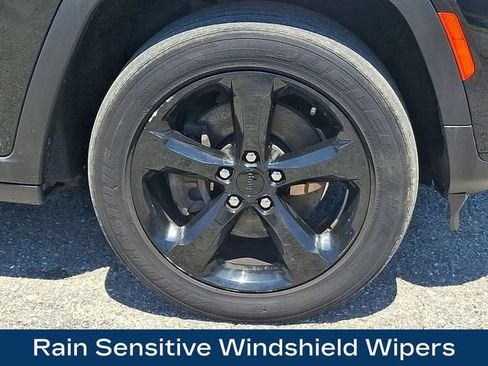 Used 2021 Jeep Grand Cherokee L Laredo AWD/4WD image 29