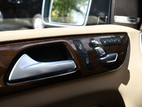 Used 2018 Mercedes-Benz GLE 350 w/ Premium 1 Package image 15