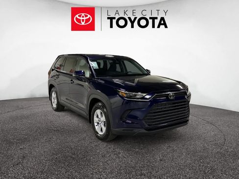 New 2026 Toyota Grand Highlander LE image 7
