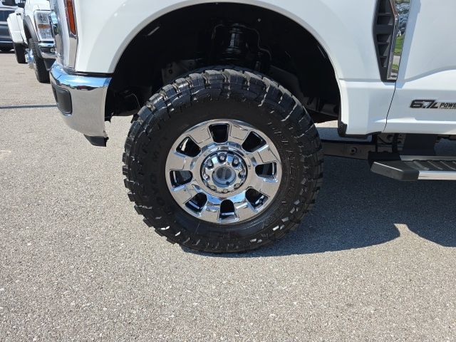 Used 2024 Ford F250 Lariat w/ Chrome Package AWD/4WD image 9