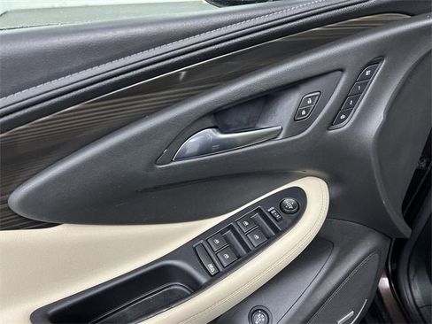 Certified 2020 Buick Envision Premium w/ Driver Confidence Package image 24