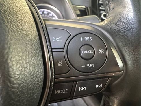 Used 2023 Toyota Camry SE image 8