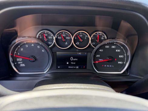 Used 2021 Chevrolet Silverado 1500 LT Trail Boss w/ Convenience Package II AWD/4WD image 31