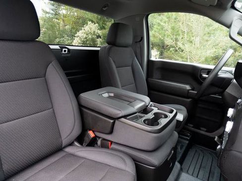 Used 2025 GMC Sierra 1500 Pro w/ Pro Value Package image 31