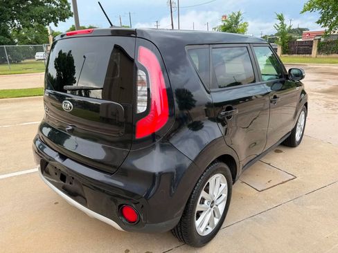 Used 2018 Kia Soul + w/ + Primo LIT Package FWD image 5