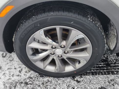 Used 2023 Buick Encore GX Essence w/ Experience Buick Package image 5