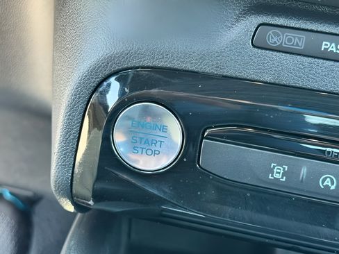Used 2024 Ford Escape ST-Line w/ Tech Pack #1 FWD image 28