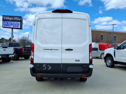 New 2026 Ford Transit 250 148 Medium Roof image 32