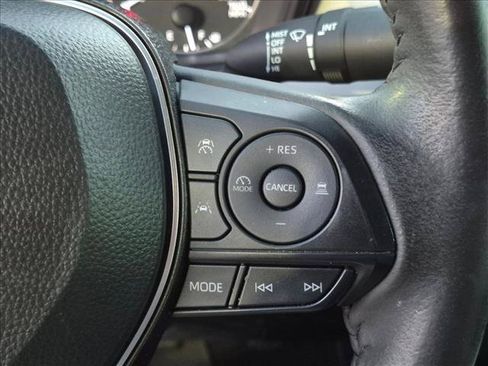 Used 2024 Toyota Corolla SE FWD image 13