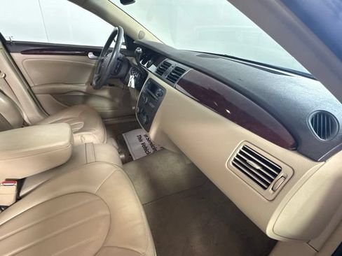 Used 2010 Buick Lucerne CXL w/ Driver Confidence Package FWD image 32