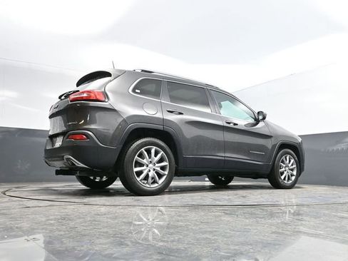 Used 2018 Jeep Cherokee Limited image 54