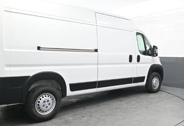 Used 2026 RAM ProMaster 2500 w/ Convenience Group FWD image 8