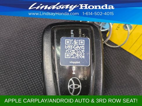 Used 2023 Toyota Highlander LE AWD/4WD image 23