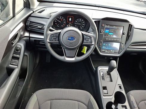 Used 2024 Subaru Impreza 2.0i image 2