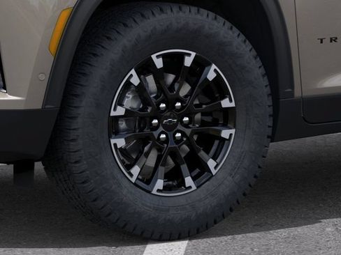 New 2026 Chevrolet Traverse Z71 w/ Enhanced Driving Package AWD/4WD image 9