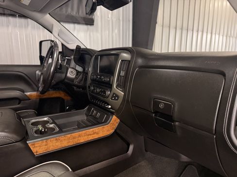Used 2017 Chevrolet Silverado 2500 High Country w/ Duramax Plus Package AWD/4WD image 15