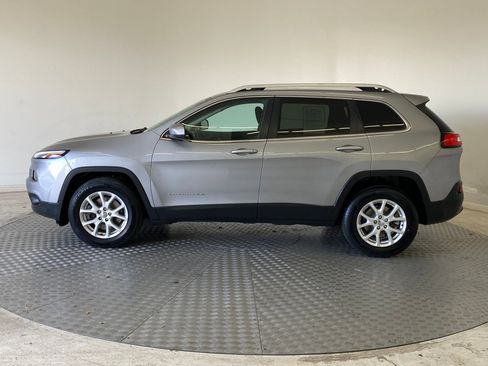 Used 2015 Jeep Cherokee Latitude w/ Cold Weather Group image 2