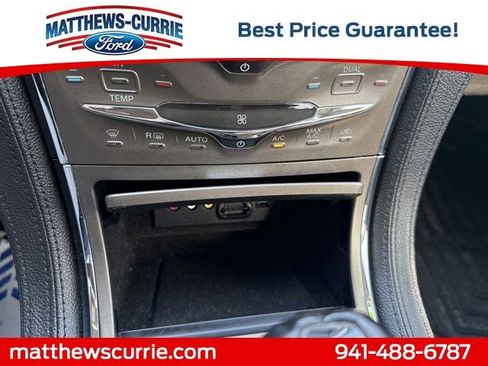 Used 2014 Lincoln MKX FWD w/ Equipment Group 102A image 20
