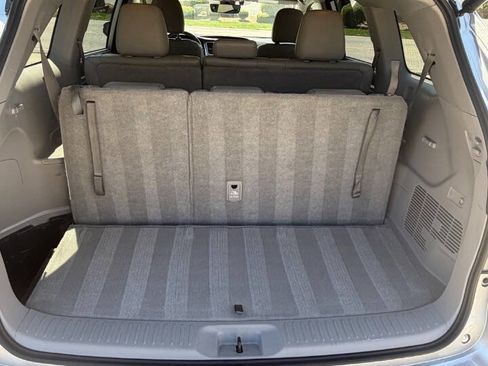 Used 2018 Toyota Highlander Limited Platinum image 11