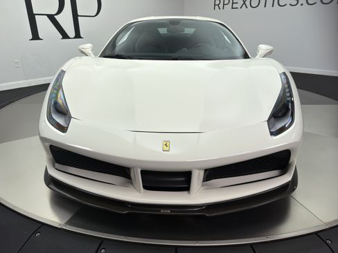 Used 2019 Ferrari 488 GTB RWD image 23